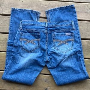 9R Bristol Cruel Girl